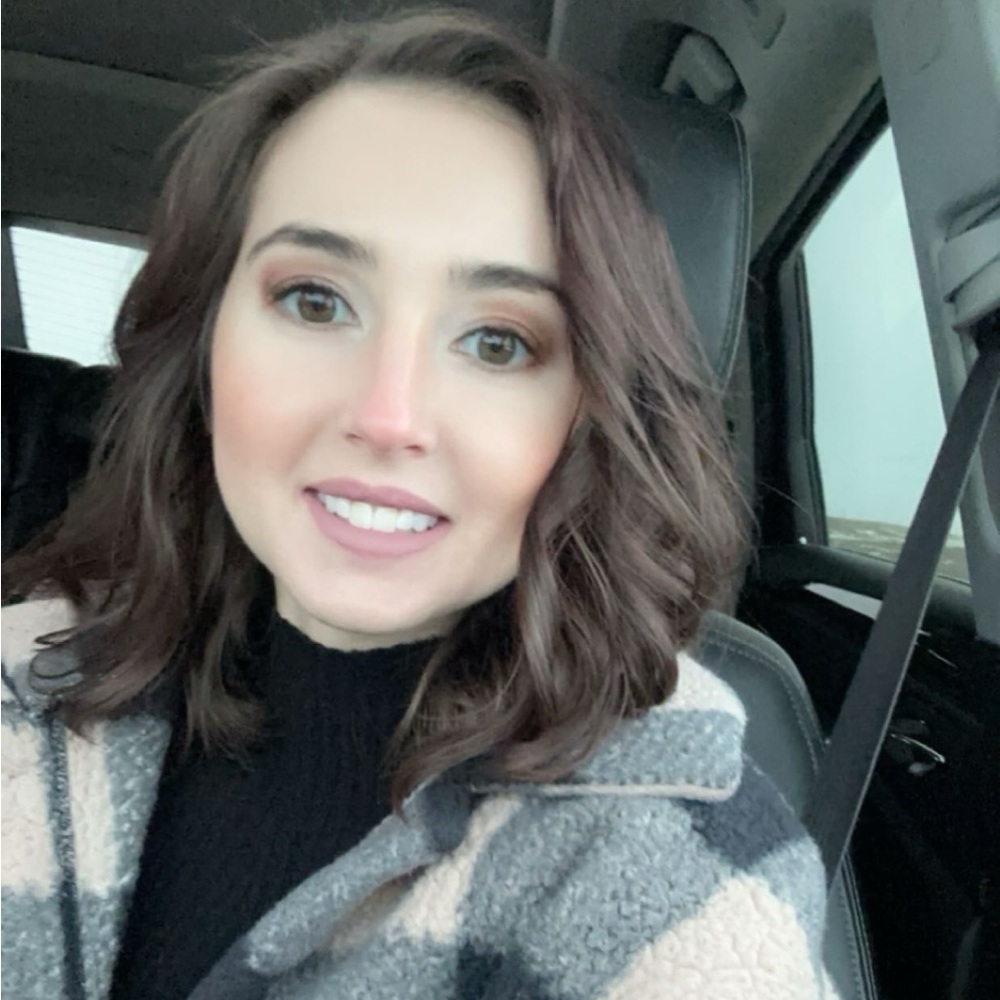 Meet your Posher, Sabrina